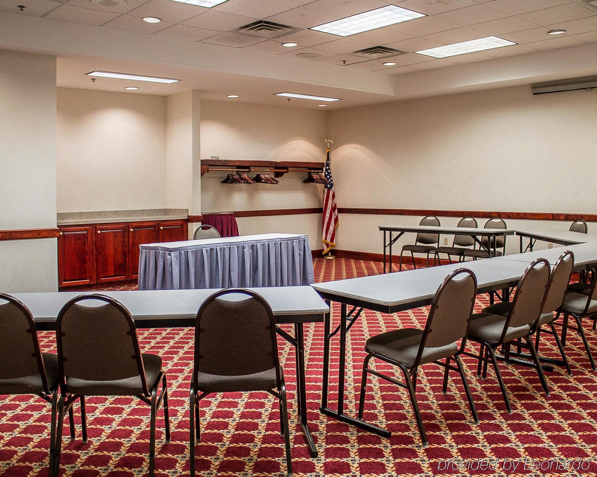 Quality Inn & Suites Bellville - Mansfield Buitenkant foto